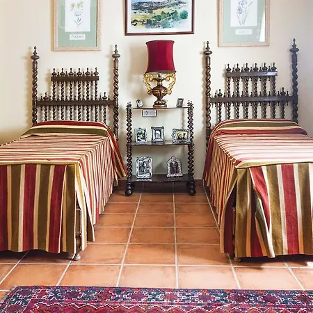 Cortijo Santa Cecilia *